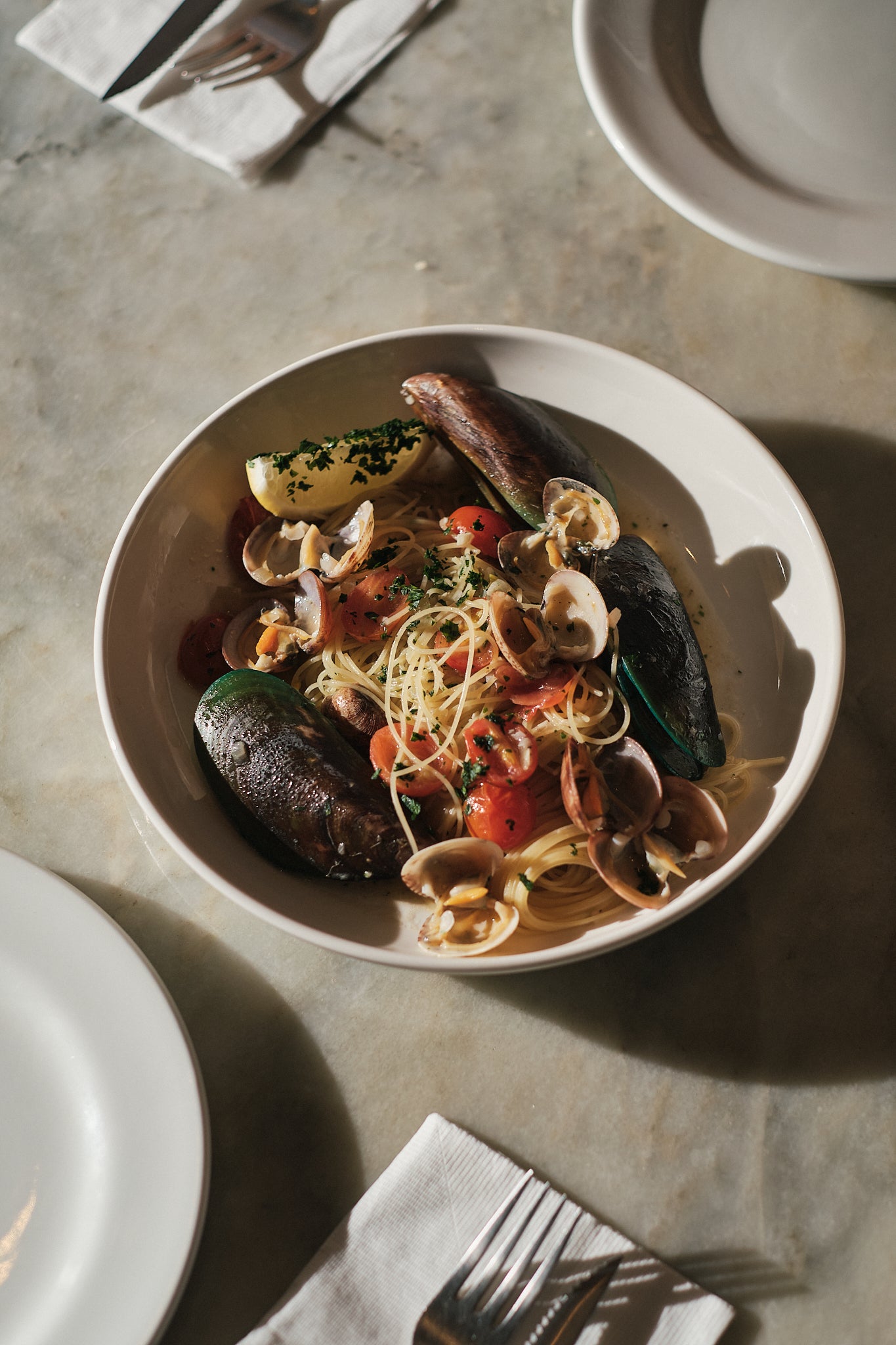 Cappellini alle Vongole & Mussels